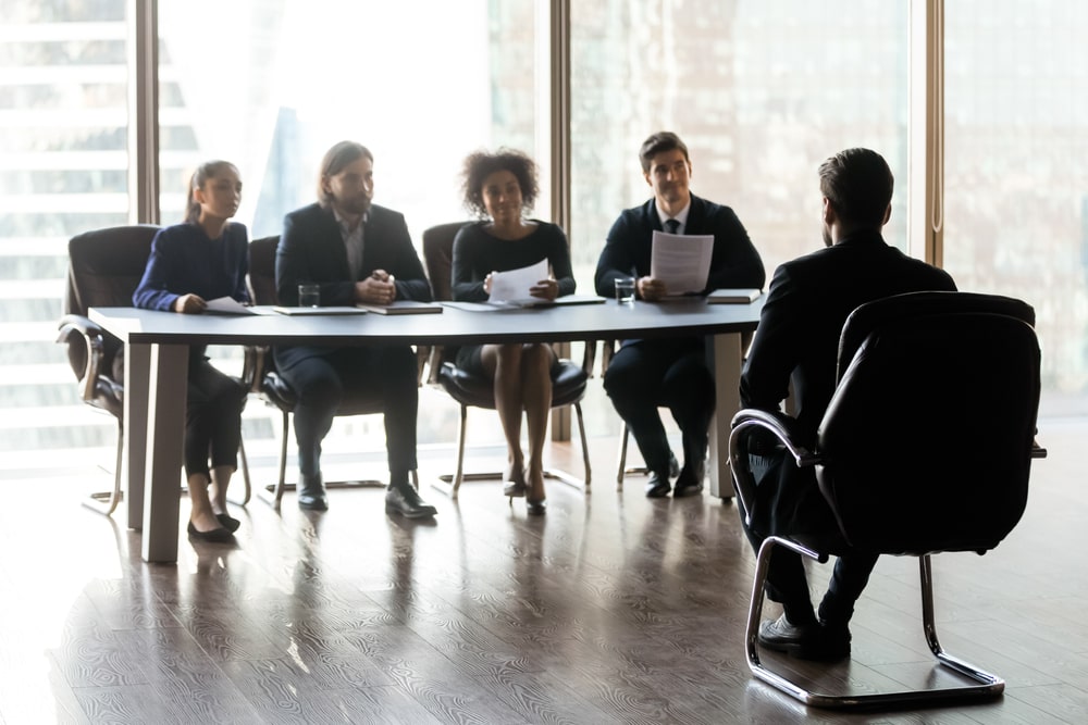 as perguntas mais feitas em entrevistas de emprego