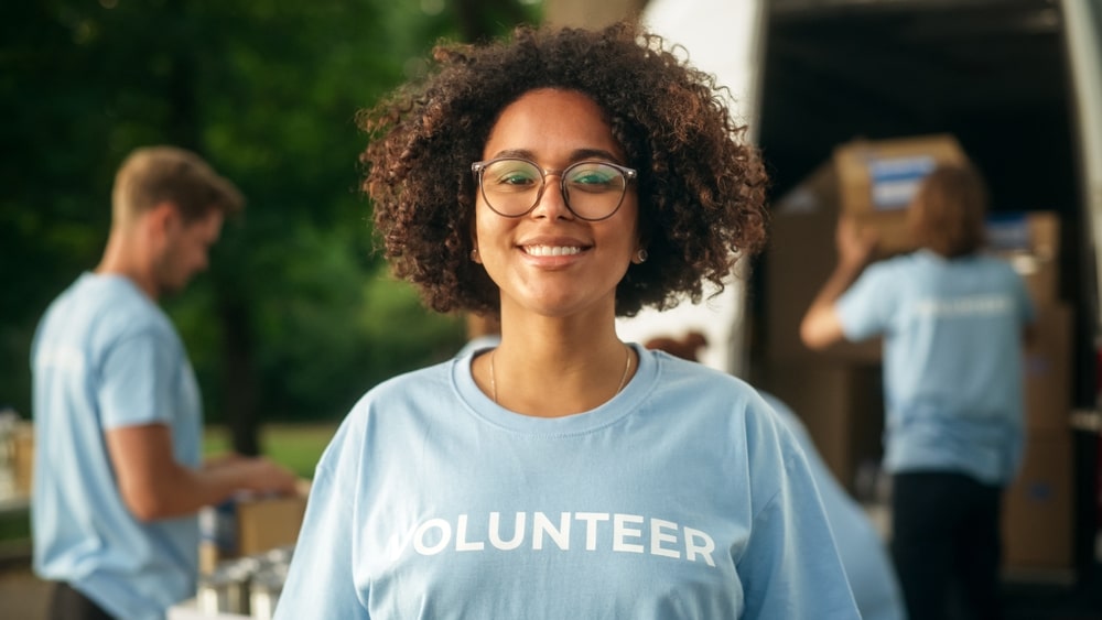 como adicionar trabalho voluntário no LinkedIn