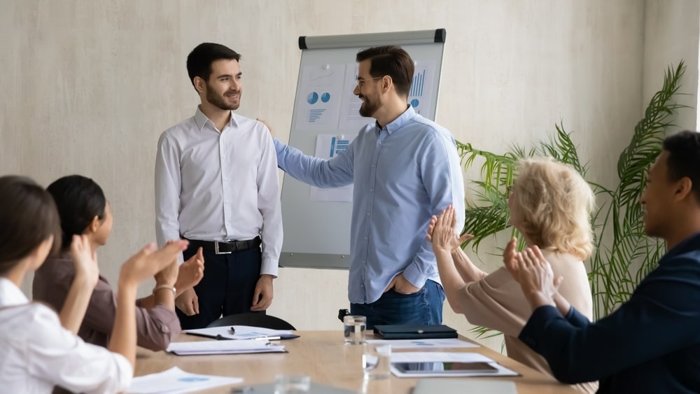 o que não fazer no primeiro dia de trabalho